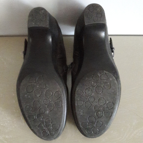 Ankle Boot - Picture 5 of 13